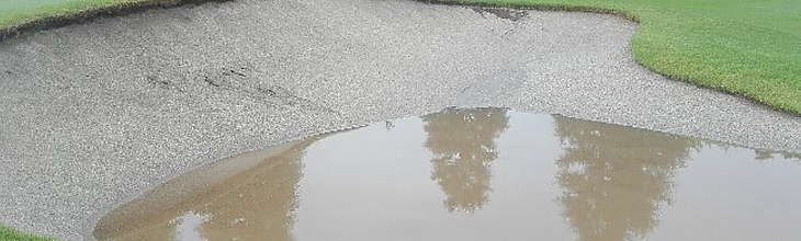 長雨で散々のゴルフ場